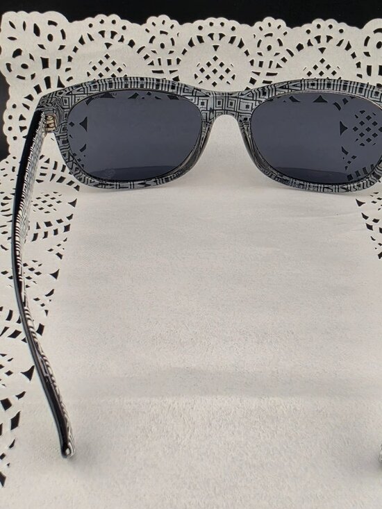 Vintage Liz Claiborne Black P5547 Sunglasses